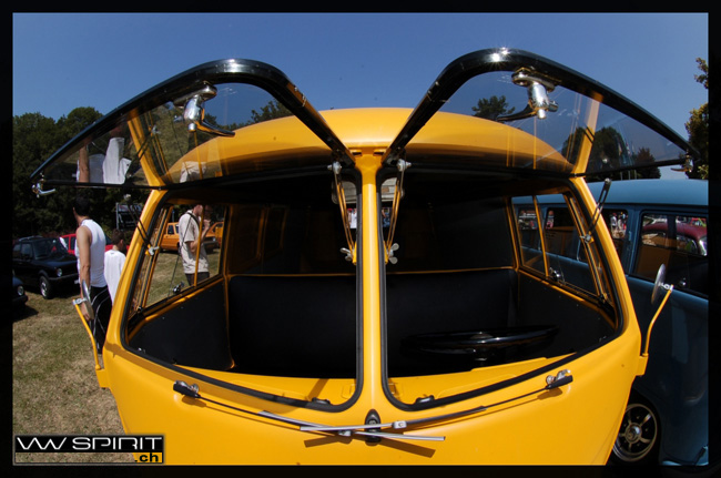 gal/Meeting_vwspirit_2006/lefrouze_meeting_vwspirit_2006_073.jpg