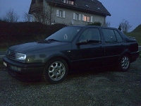 VW_VENTO_002.jpg