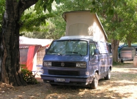 Filename=Bluestar_toît_ouvert_01.jpg
Filesize=842KB
Dimensions=1200x874
Date added=Mar 08, 2007 Bluestar_toît_ouvert_01.jpg